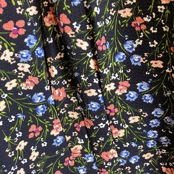 City Chic CCX NWT Meadow Floral Print Blouse Top XXL Dainty Feminine Romantic - Picture 10 of 16